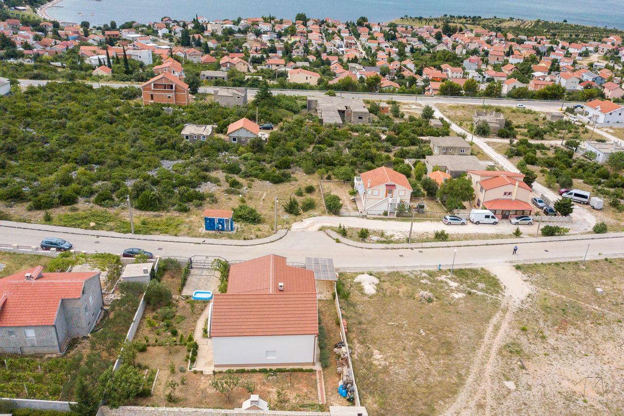 Apartment Larisa Gornji Karin Buitenkant foto